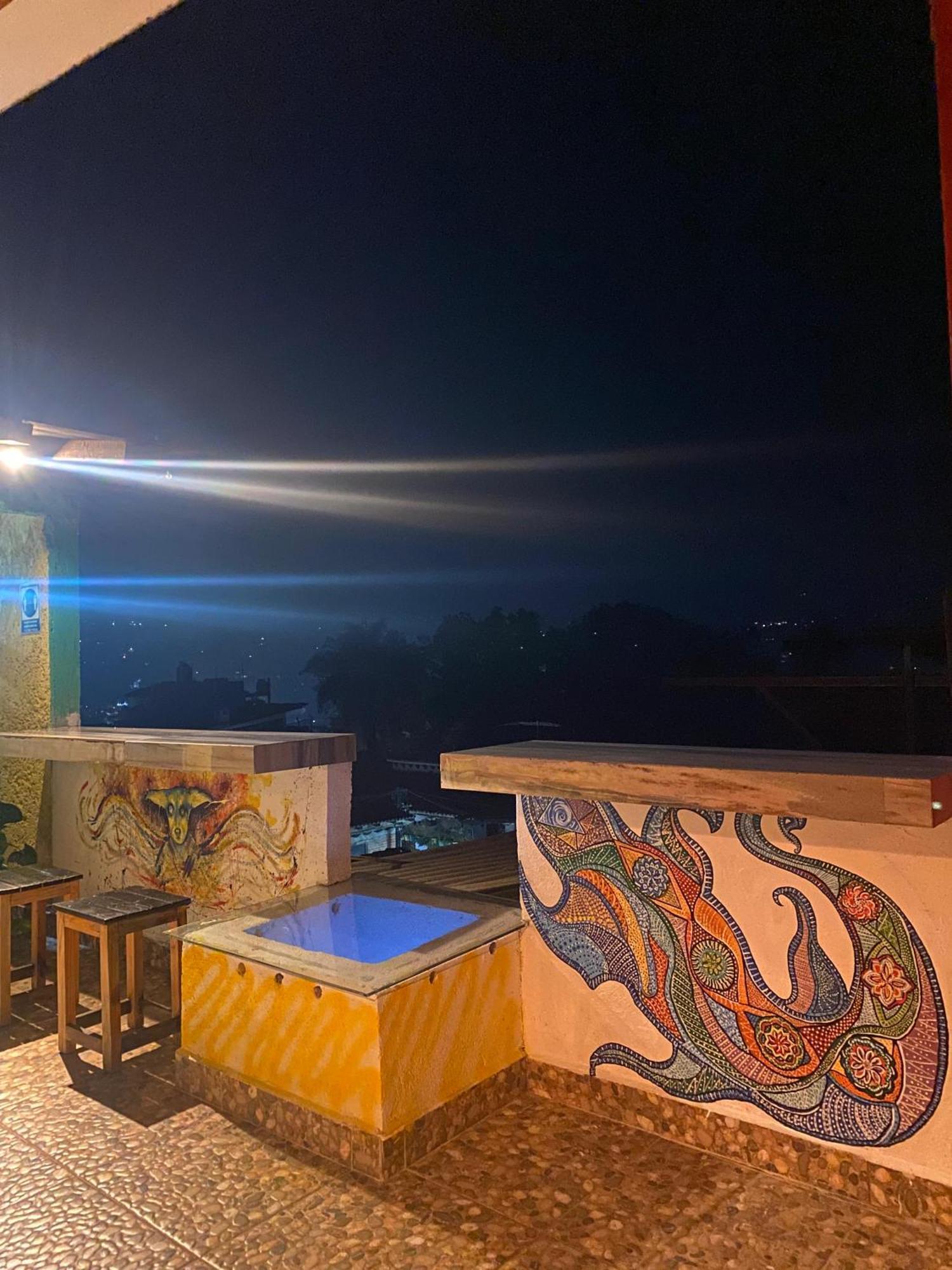 Hostal El Alebrije Valle de Bravo Exterior photo